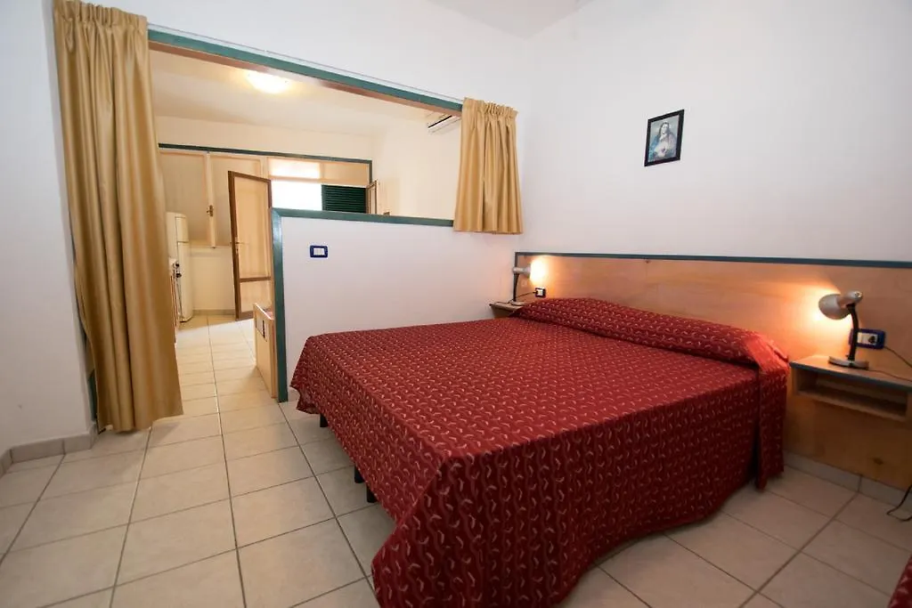 Appartamenti Villa Miramare Каполивери Отель
