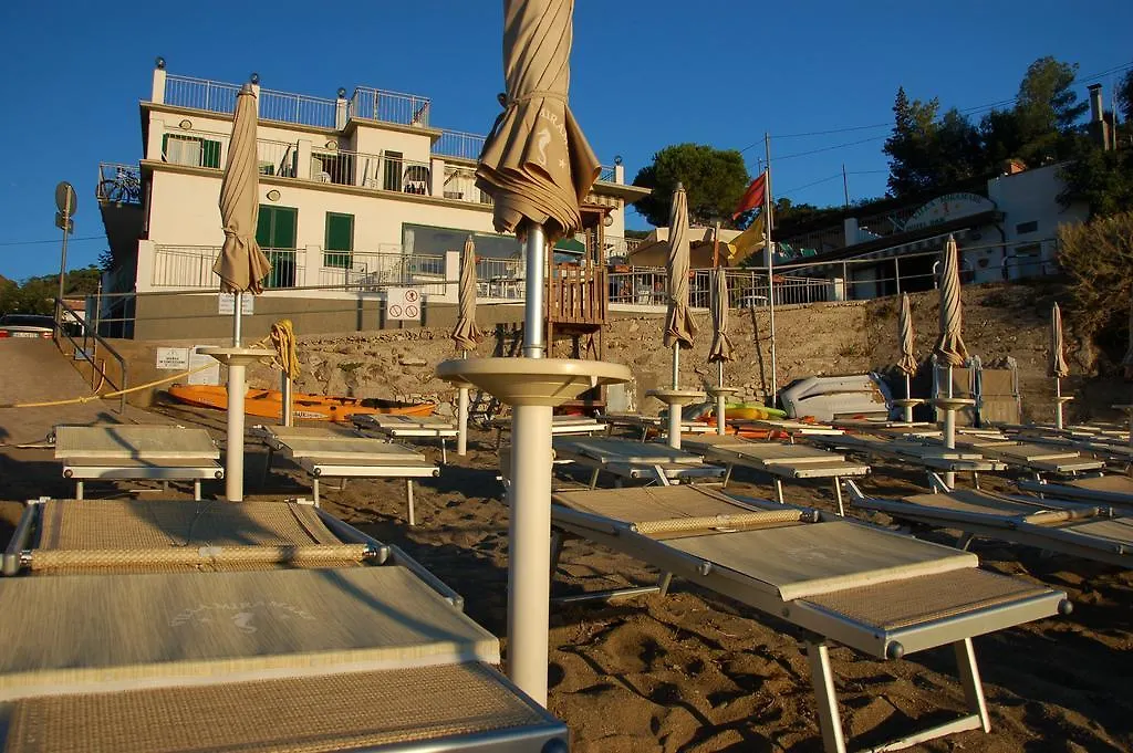 Appartamenti Villa Miramare Каполивери Отель