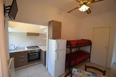 Отель Appartamenti Villa Miramare Каполивери