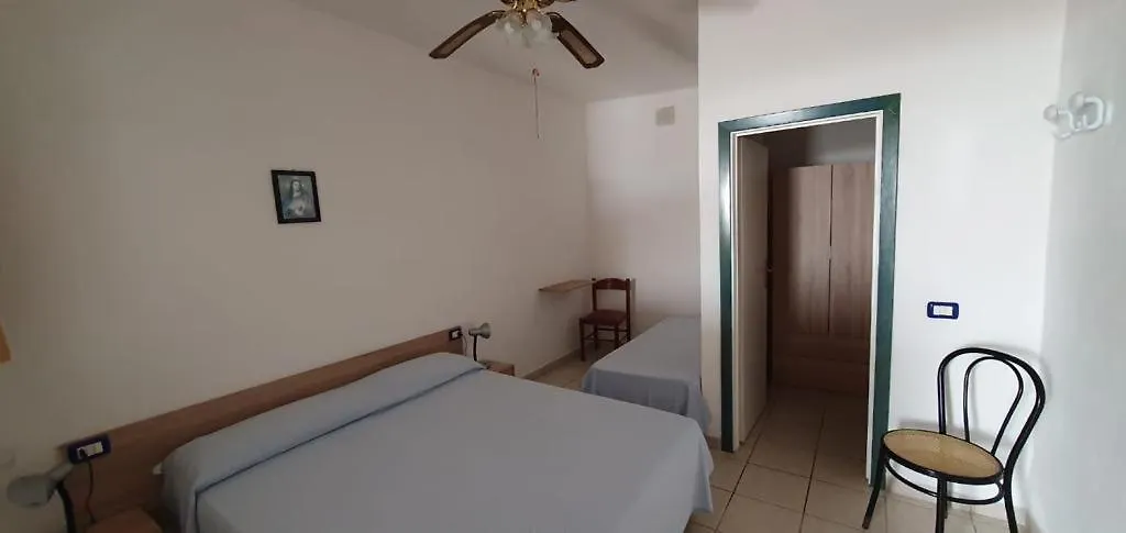 Отель Appartamenti Villa Miramare Каполивери