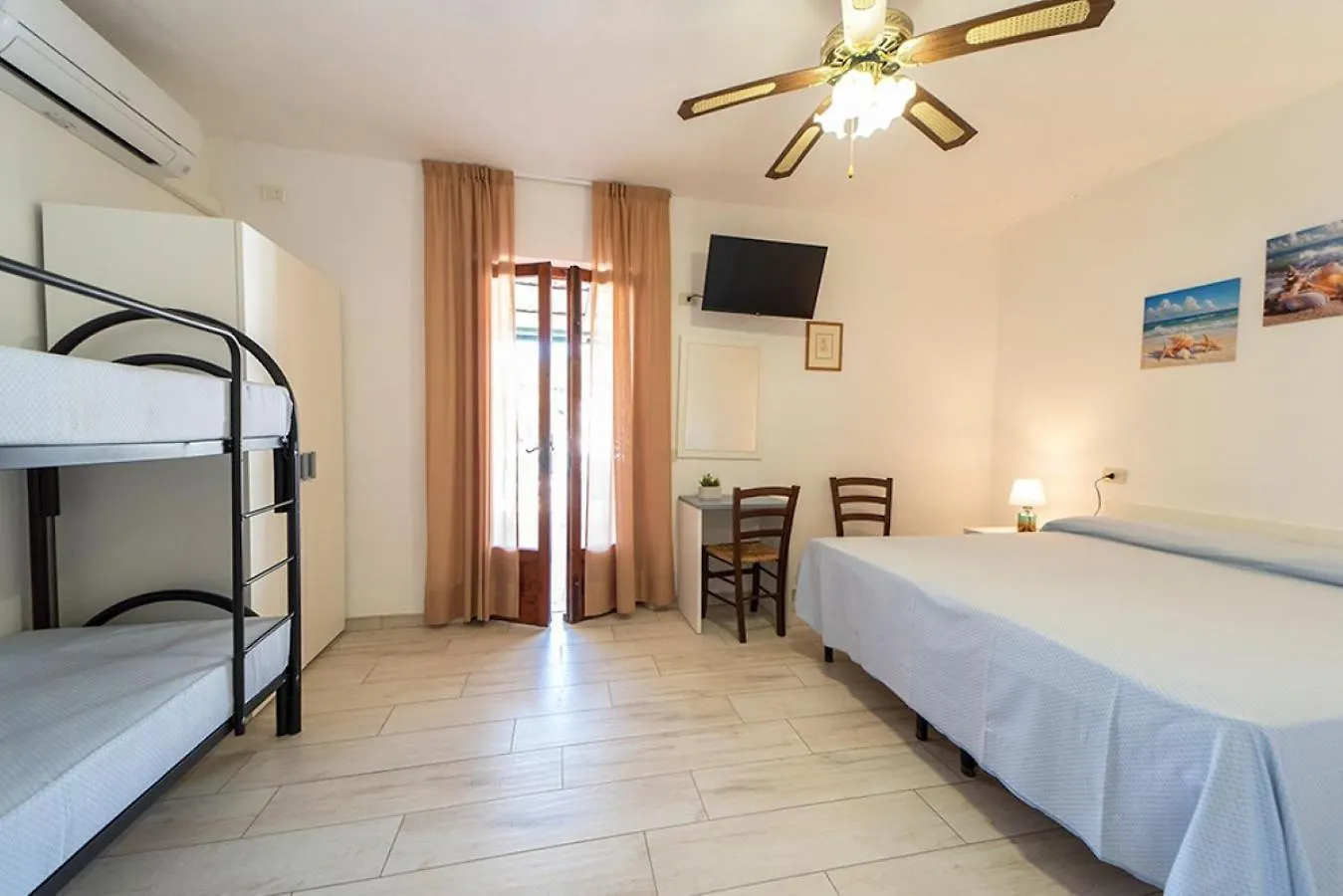 Appartamenti Villa Miramare Каполивери Италия